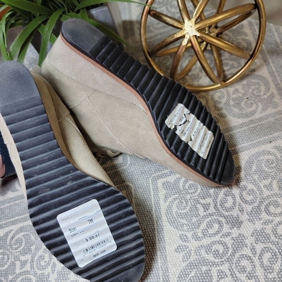 Susina | 7 'Reid' Suede Lace-Up Wedge Booties ankle boots - Picture 12 of 15